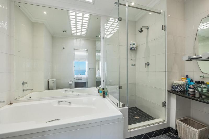 To Let 2 Bedroom Property for Rent in Sea Point Western Cape